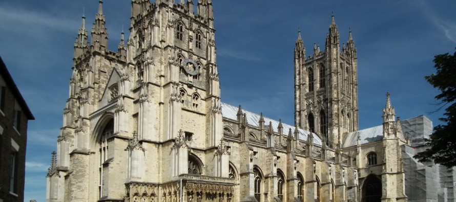 La Chiesa inglese attacca Bp e Shell: “Devono ridurre le emissioni”